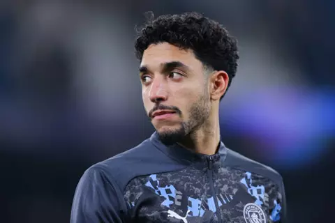 عمر مرموش خارج تشكيلة الموسم للدوري الألماني في FC 25